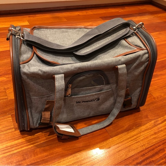 🐶Mr. Peanut's Gold Series Airline Approved Pet Carrier - Picture 12 of 17